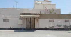 Villa for sale with three bedrooms, located in Isa Town