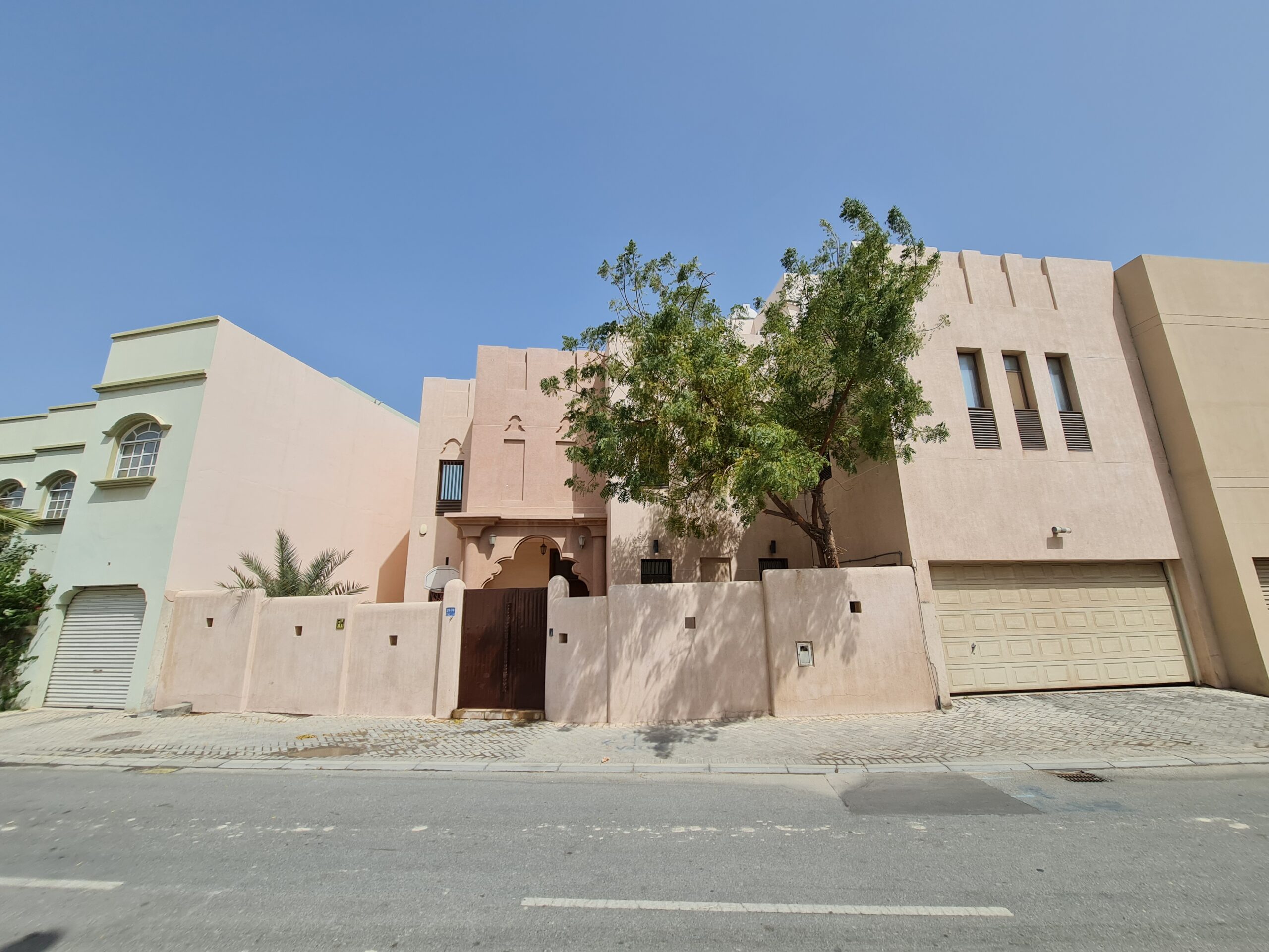 Villa for sale located in Jurdab Town